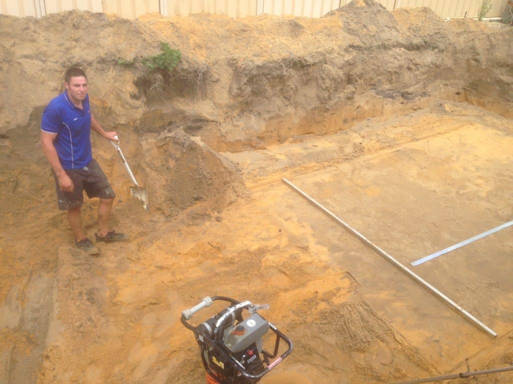 building a swimming pool in perth wa